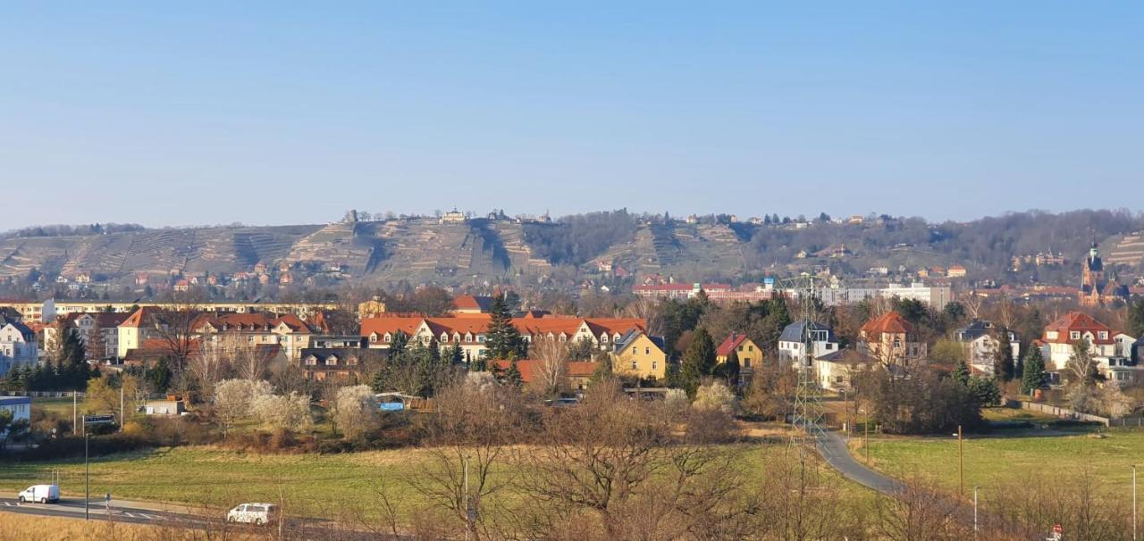 Ferienwohnung Am Elberadweg Dresda Exterior foto